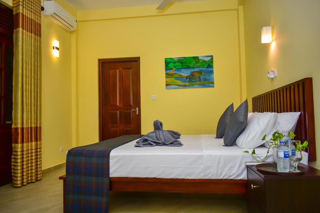 Onera Villa Hikkaduwa Exterior photo