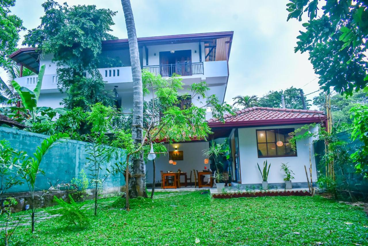 Onera Villa Hikkaduwa Exterior photo