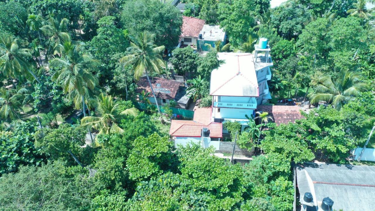 Onera Villa Hikkaduwa Exterior photo